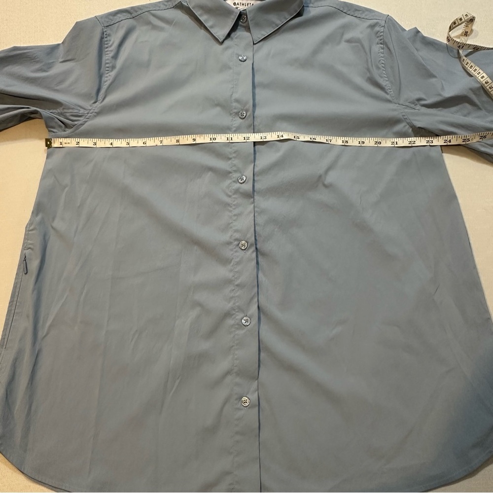 Athleta Blue Button Up Shirt Size M Lightweight w/ Zipper Pocket - Picture 8 of 16